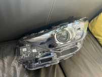 Lampa lewa przednia TOYOTA AURIS II 2 lift