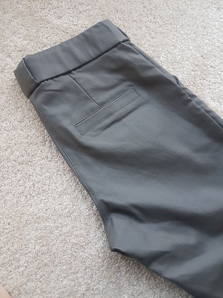Nowe spodnie woskowane kolor khaki rozm.38/40