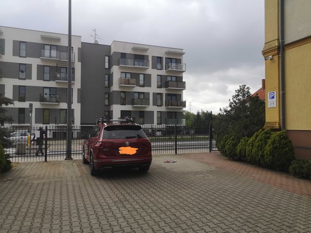 Górki 26 miejsce parkingowe.