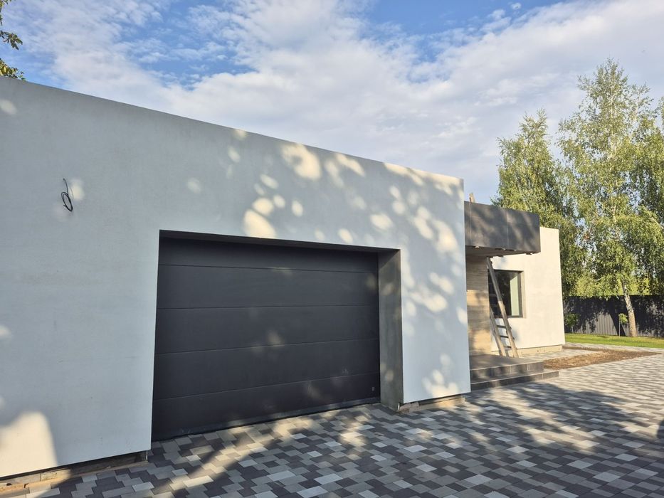 Продаж сучасного будинку в місті Українка