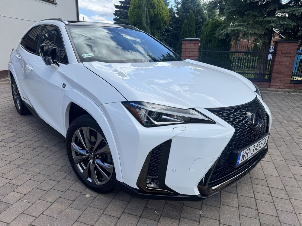 Lexus UX 250F GPF F Sport 2021/2022 2WD prywatnie