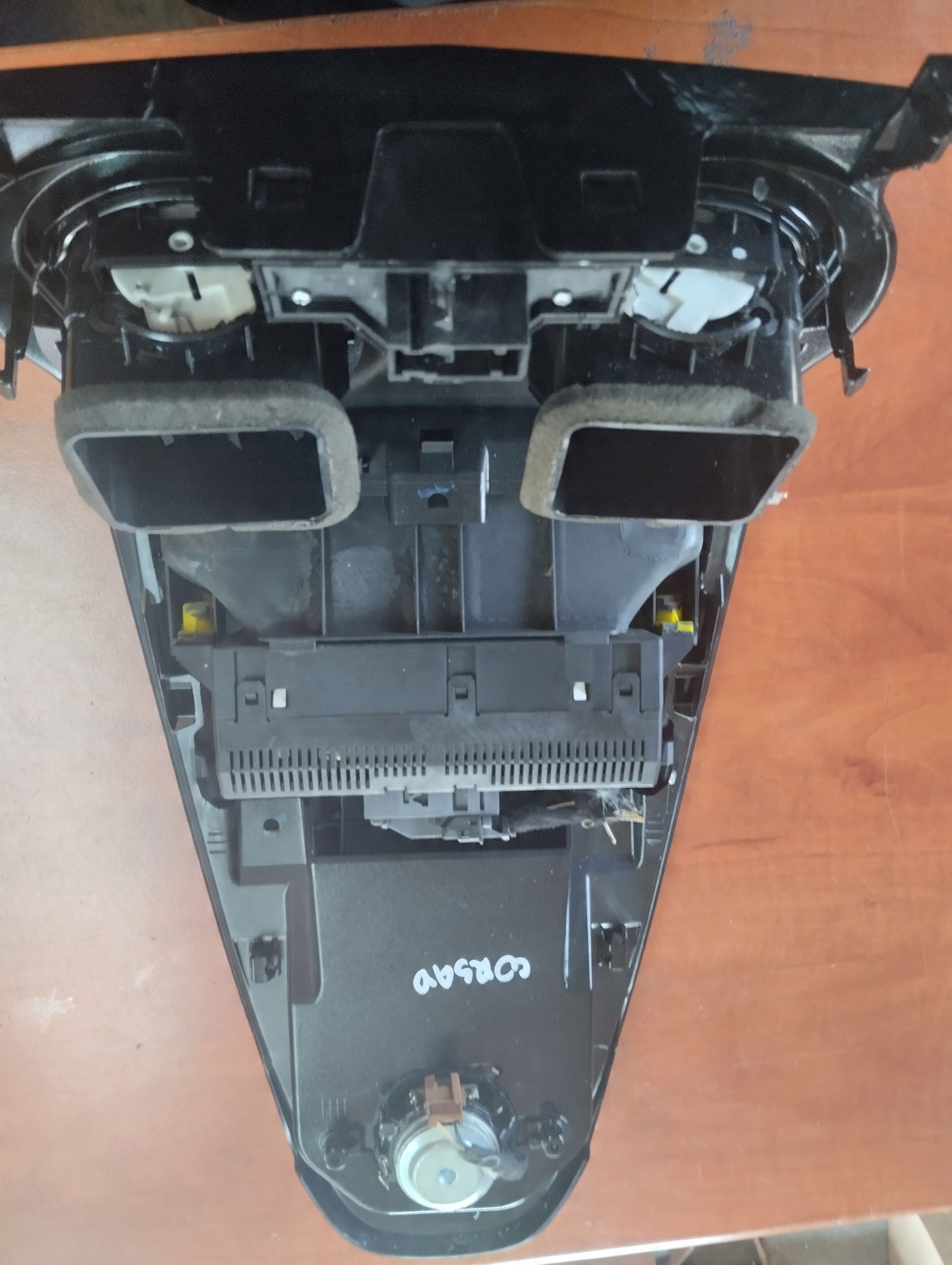 Panel środkowy Konsoli Kratki Nawiewu wyświetlacz Opel Corsa d