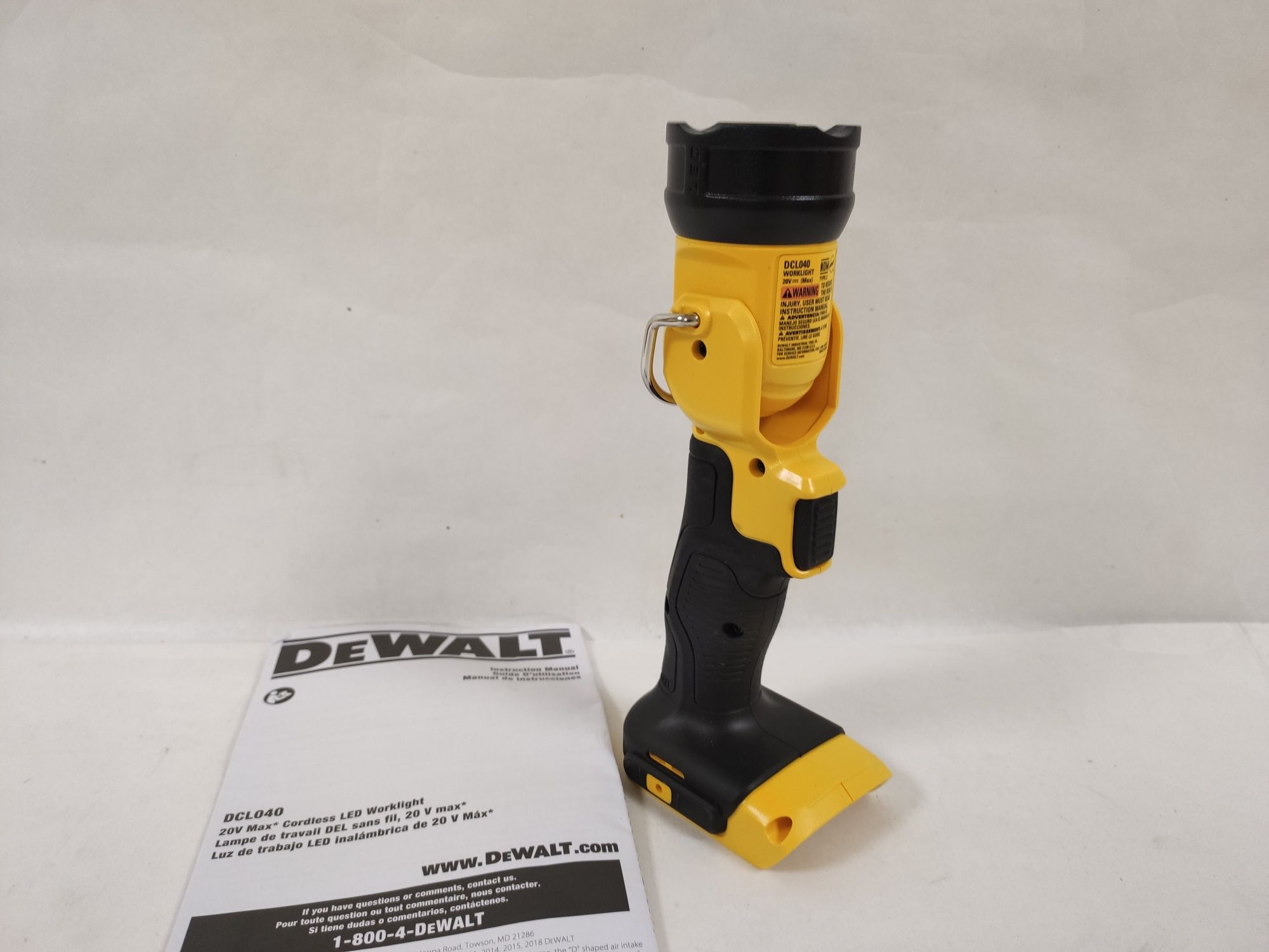 Оригінальний акумуляторний LED ліхтар DeWALT DCL040 20Vmax тушка