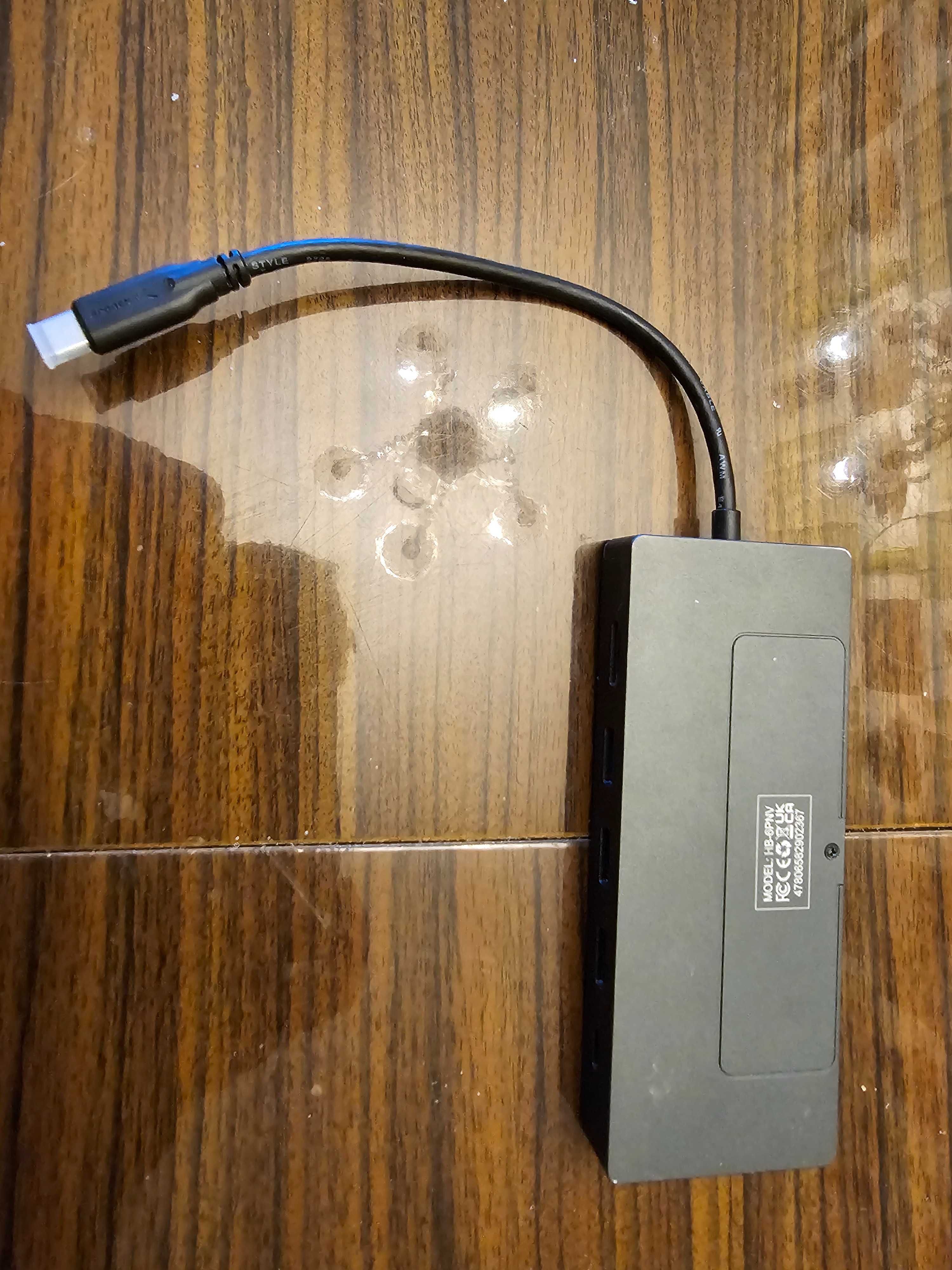 Stacja dokująca Sabrent HB-6PNV hub usb dysk m.2 NVMe