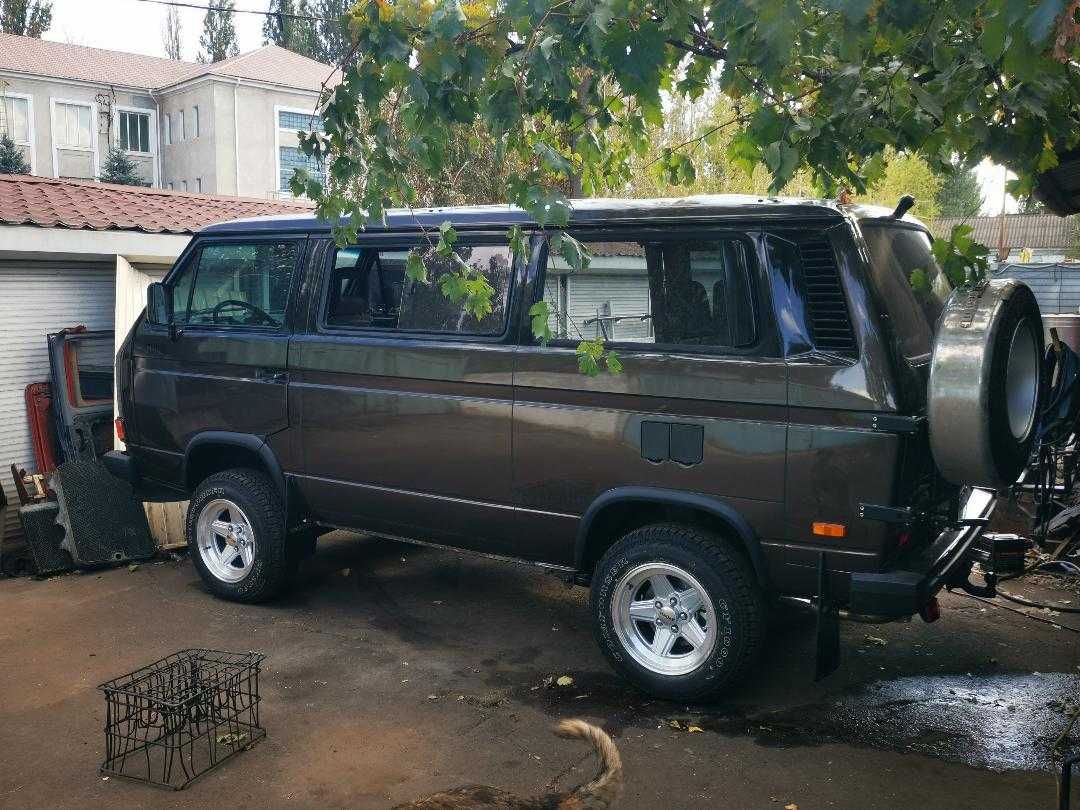 VW T3 SYNCRO Multivan 1989 бензин 115 лс