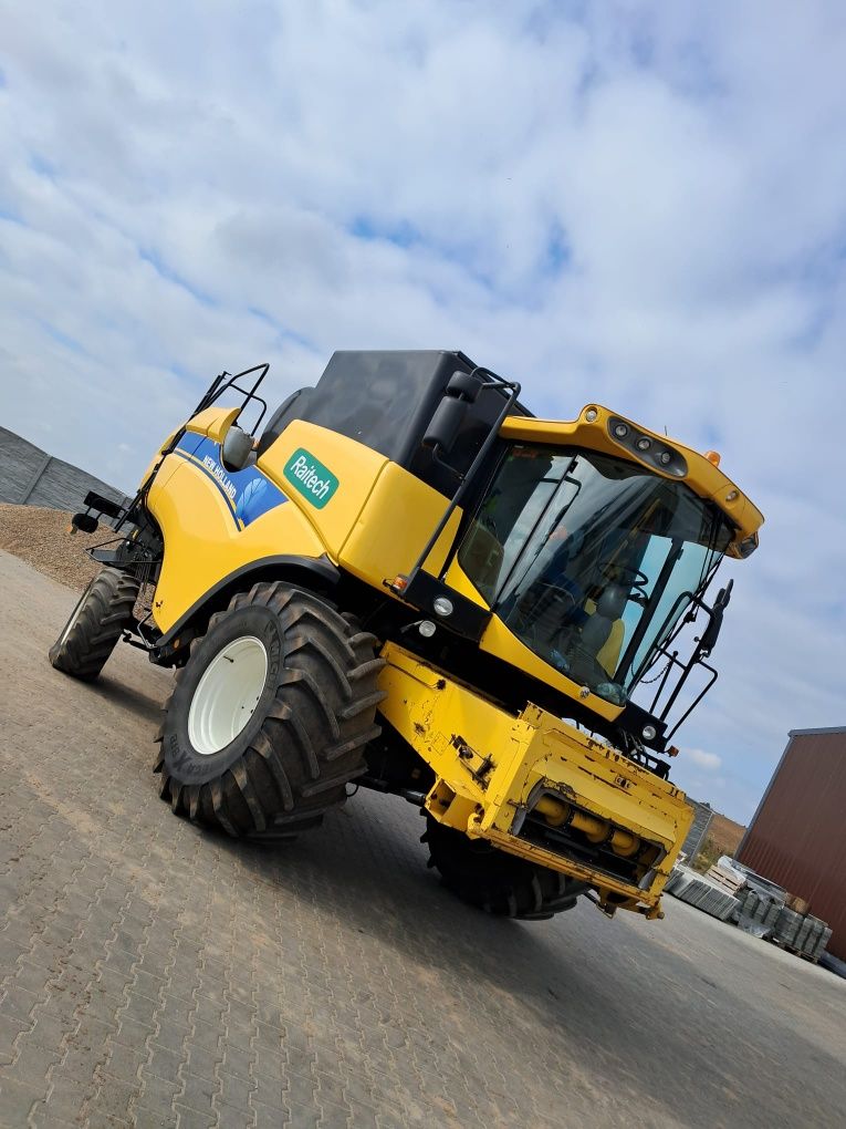 Sprzedam Kombajn New Holland CX6080,