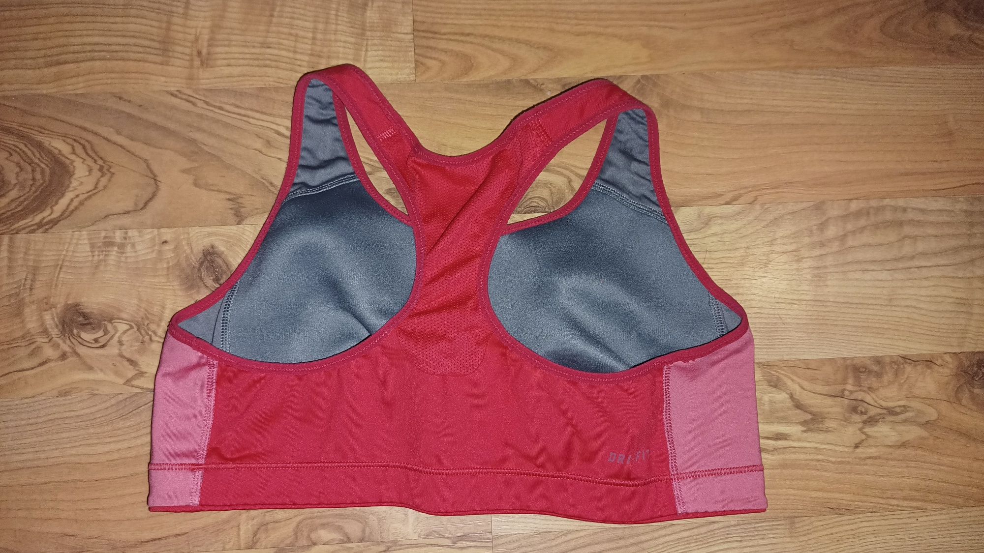 Stanik sportowy Top Nike 38/40 M/L