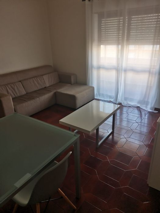 Apart. T3 (Equipado e Mobilado). Celas