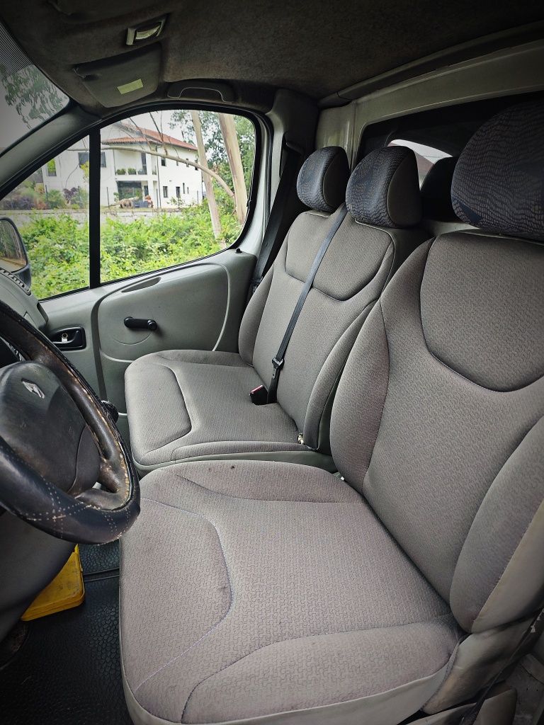 Renault Trafic 1.9dci ! Revisão total