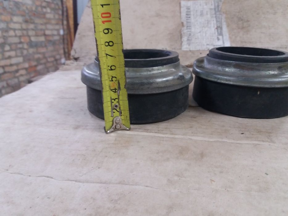 Нові проставки під пружину задні ВАЗ 2101-2107