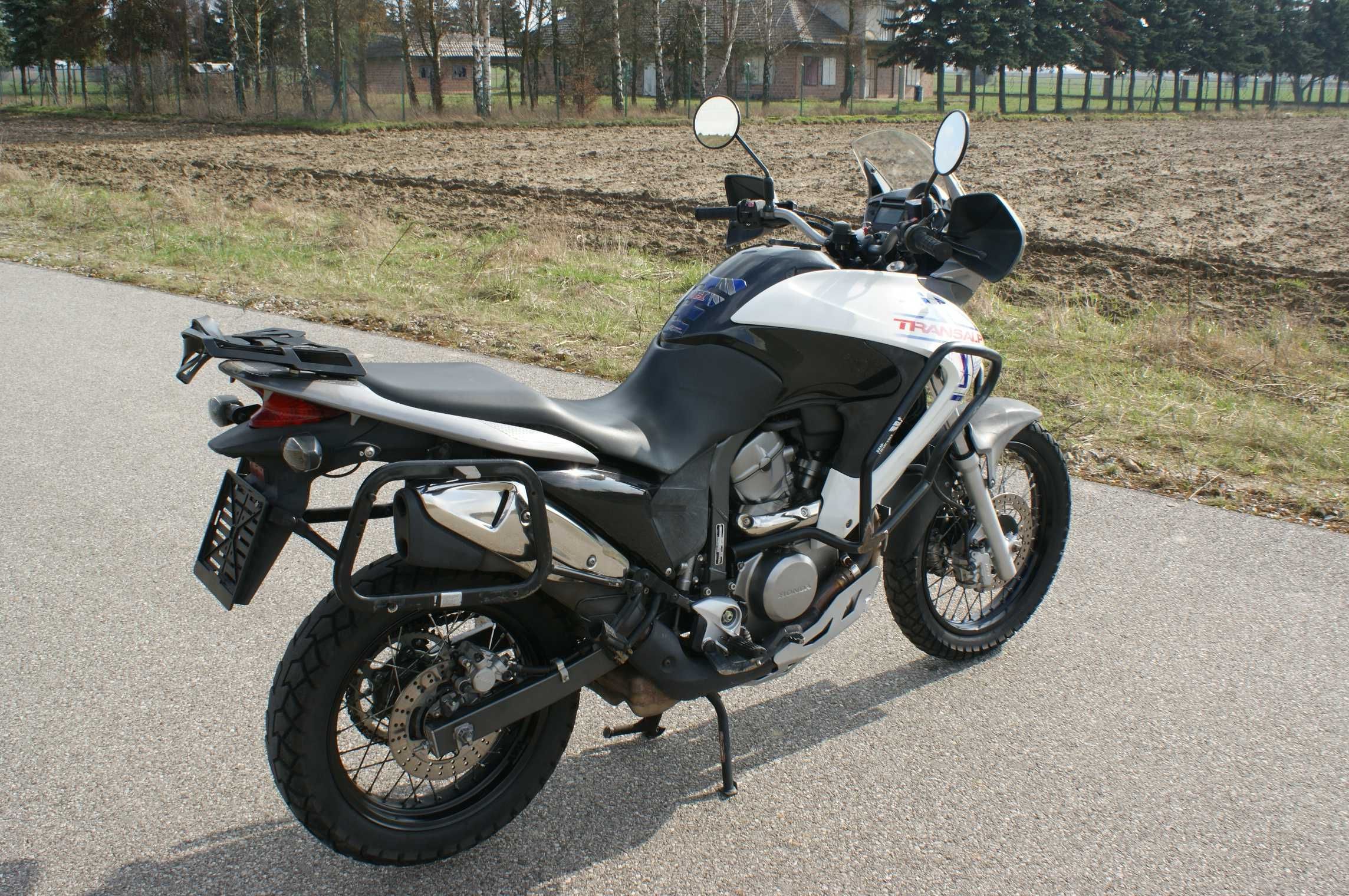 Honda Transalp XL 700 z ABS