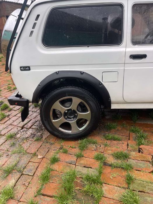 Продам ниву в гарному технічному стані, сів поїхав