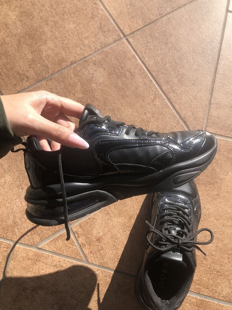 Sneakersy czarne Guess oryginalne 38
