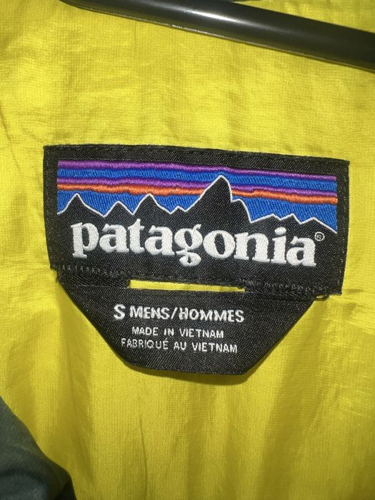 Чоловіча оригінальна легка куртка Patagonia S розмір оригінал