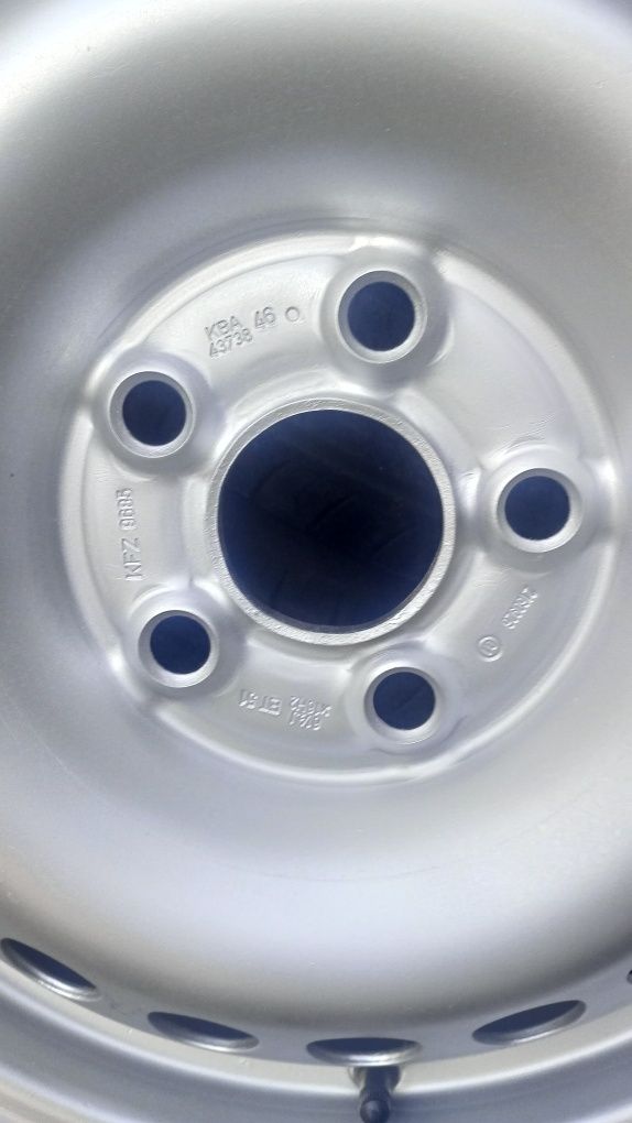 Koła do VW  transporter T5 opony 0323 jak nowe