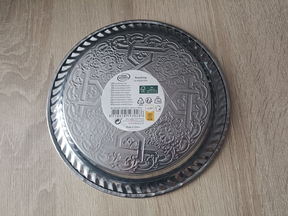Taca Dekoracyjna Srebrna Okrągła śr. 18,5cm Zdobiona Home Accents
