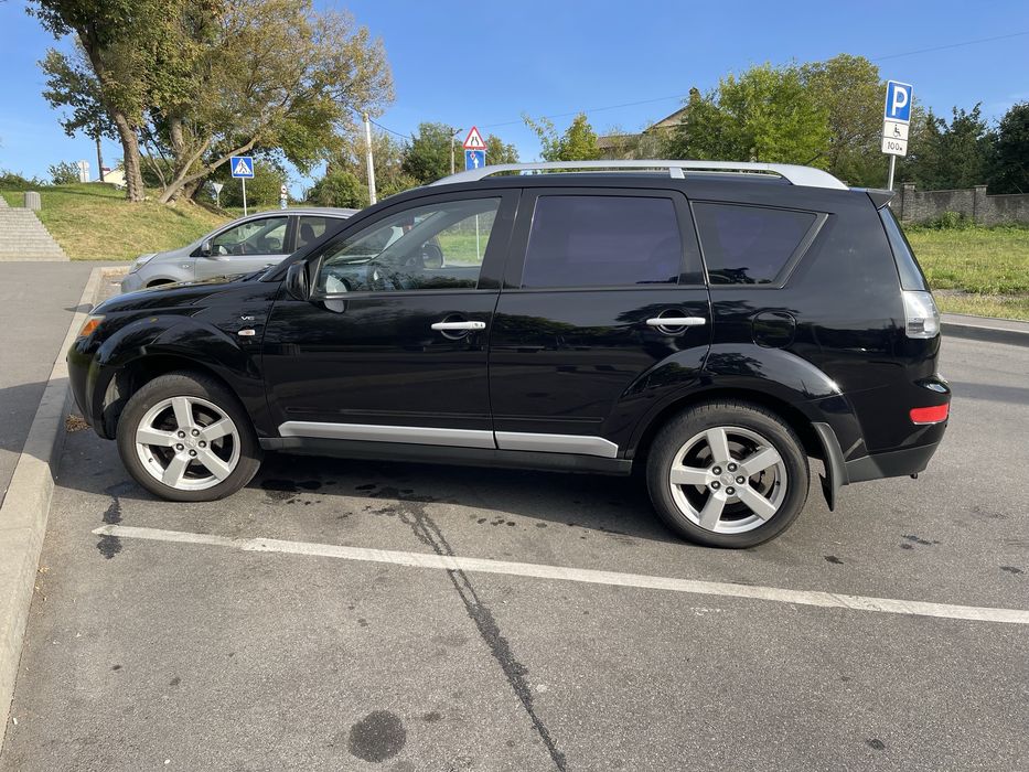 Mitsubishi outlander