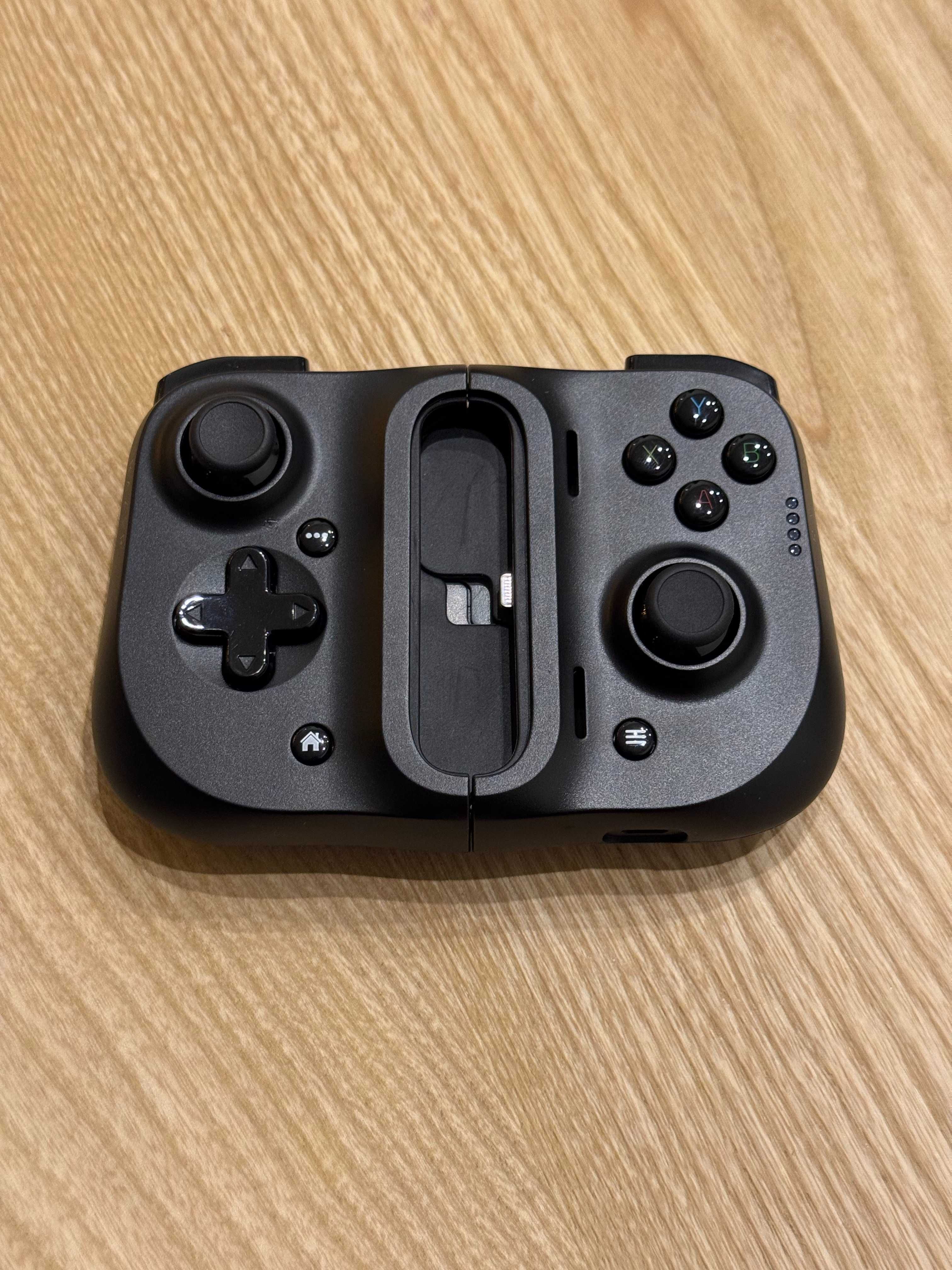 Razer Kishi for iPhone Gaming controller