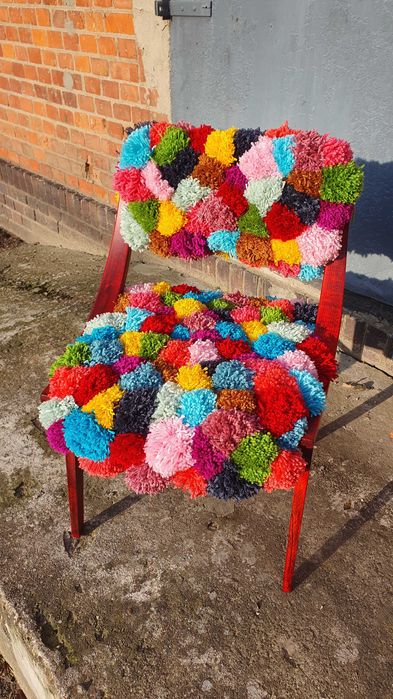 stare krzesło "skoczek" w oryginalnym wydaniu