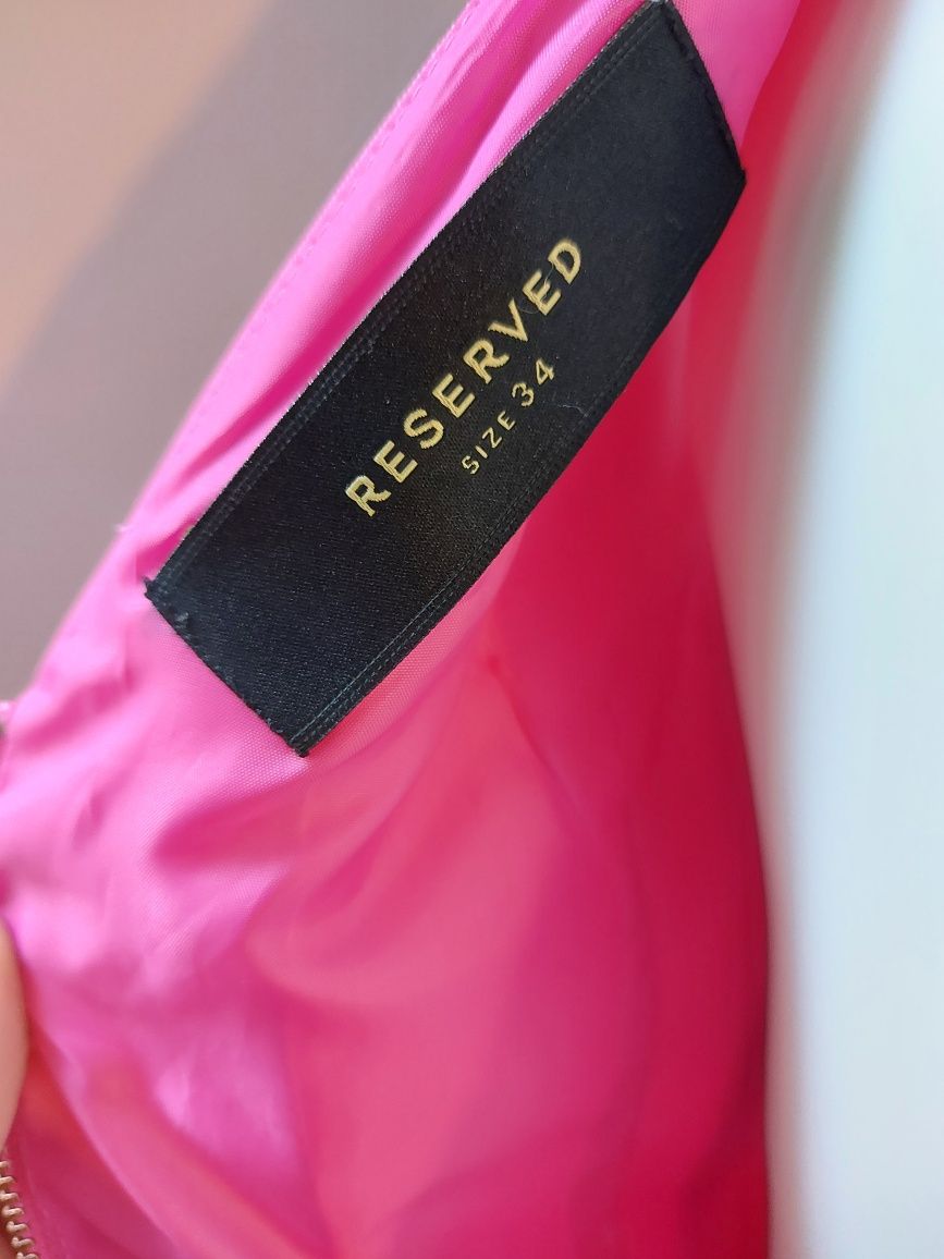 Różowa sukienka Reserved rozm. 34