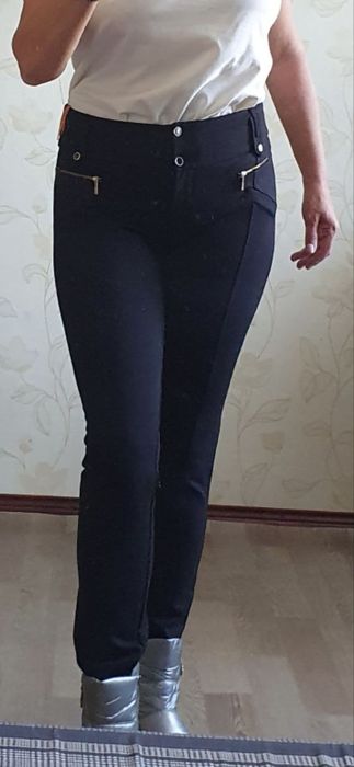 Продам стрейчевые брюки