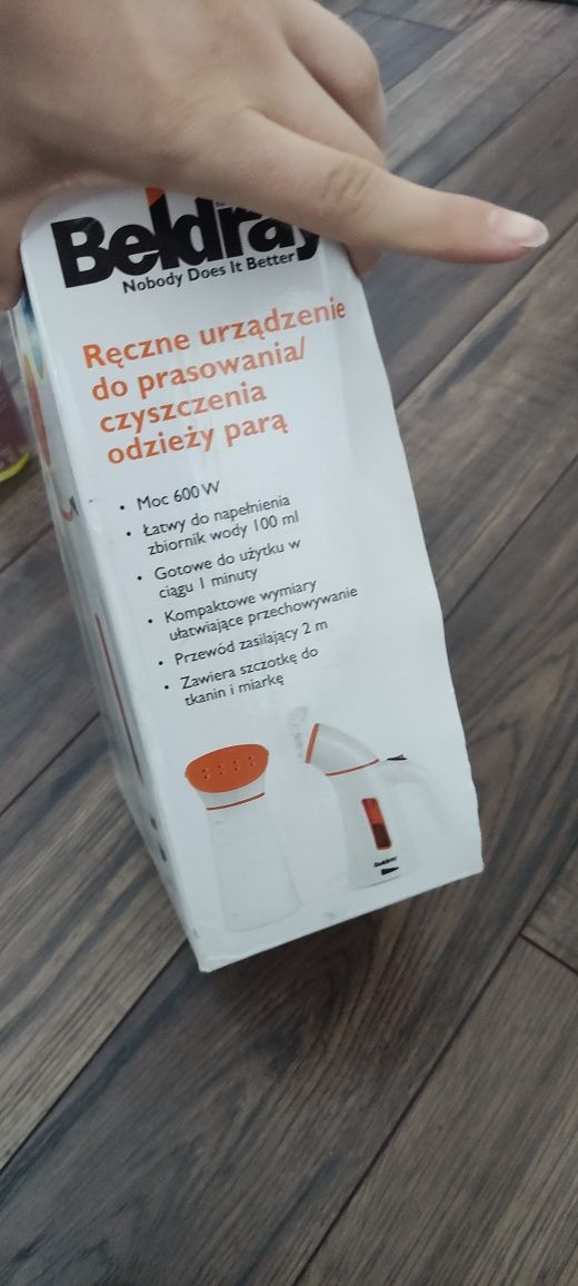 Parownica żelazko na parę do prasowania czyszczenia parą