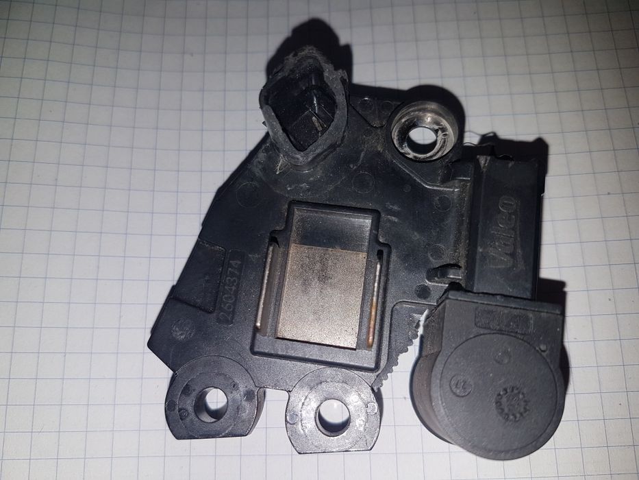 Регулятор напряжения Valeo рено