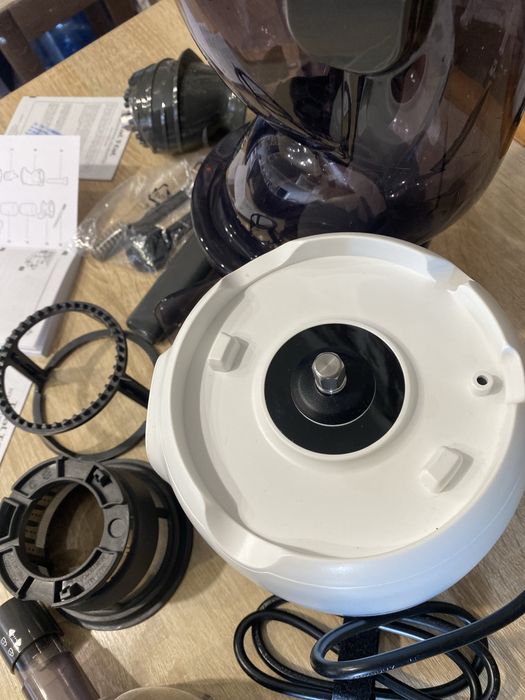 Соковитискач шнековий Tefal ULTRA JUICE MECA ZC600 138