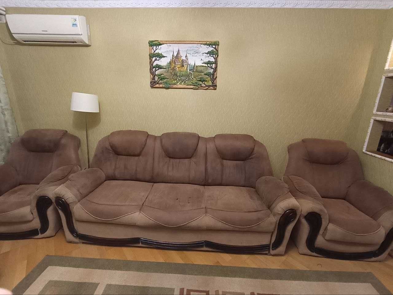 Продам диван б/в + 2 крісла