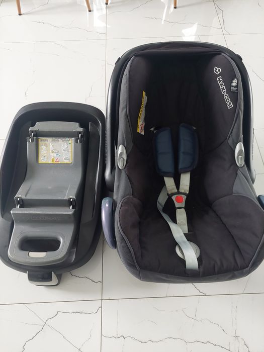 Nosidełko maxi-cosi z bazą