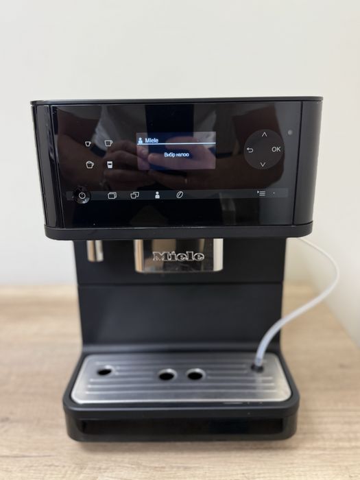 Кавомашина Miele CM 63