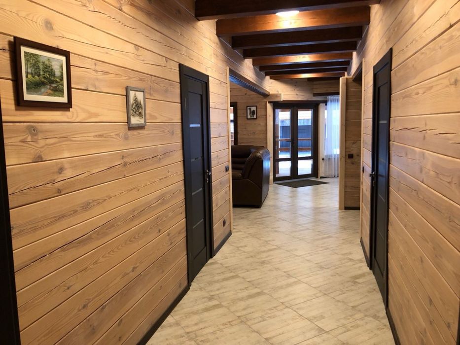 Greenhouse-автономний, в лісі, річка, на 8-10 осіб