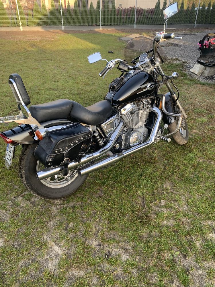 Honda shadow VT 1100 07 r