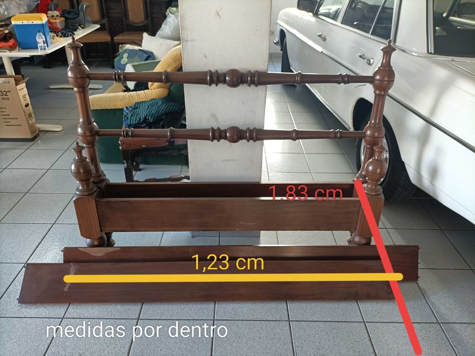Cama estrutura mogno