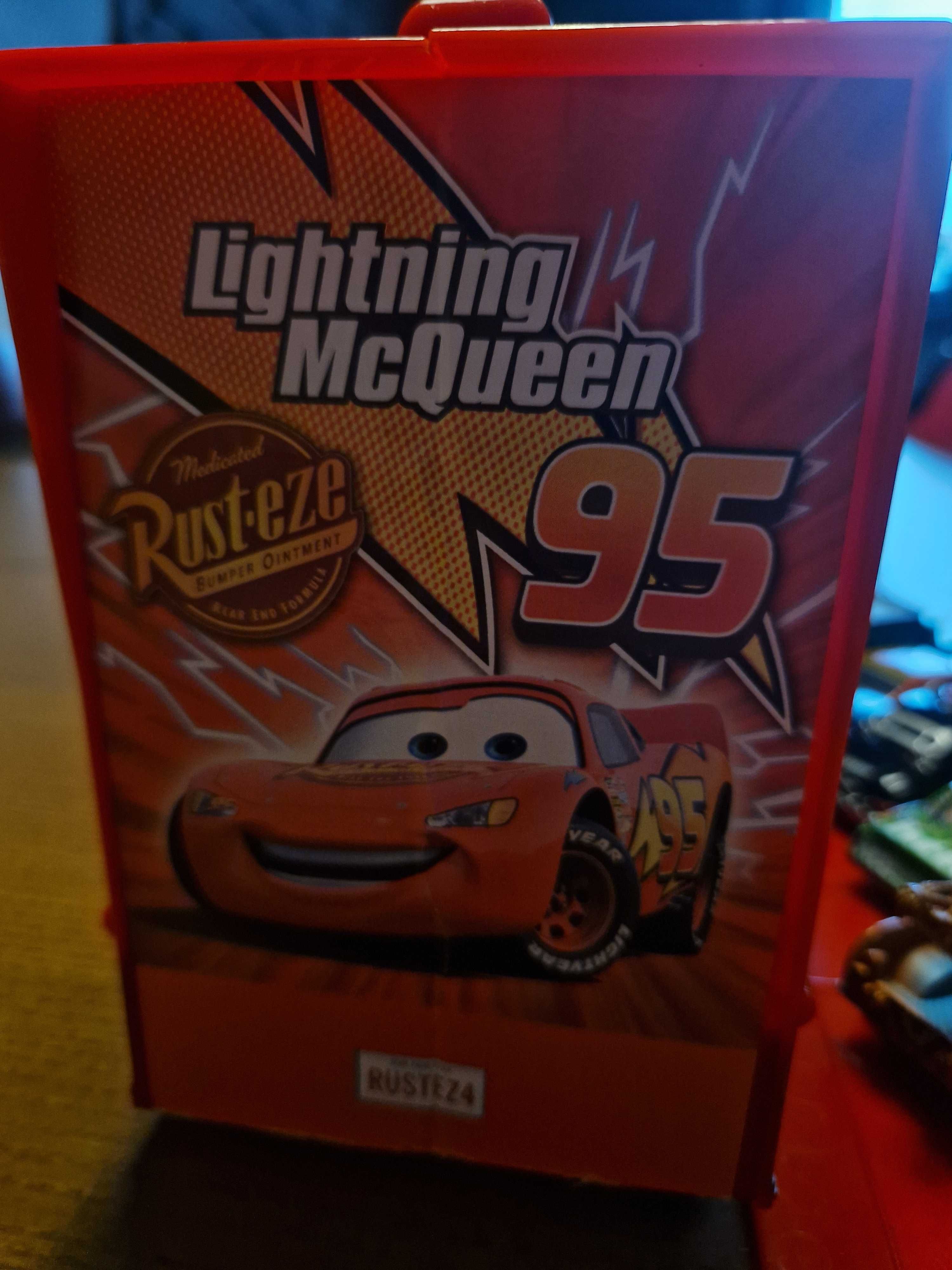 Unikatowy Tir "Maniek" z zestawem 21 aut z serii McQueen