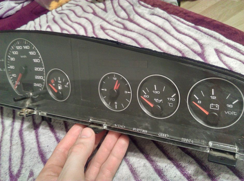 Audi A6 c4 100 c4 licznik manetka tempomat