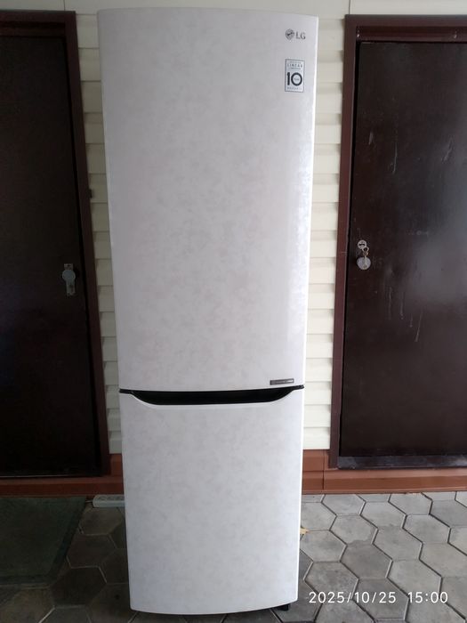 Двухкамерный холодильник LG. No frost!