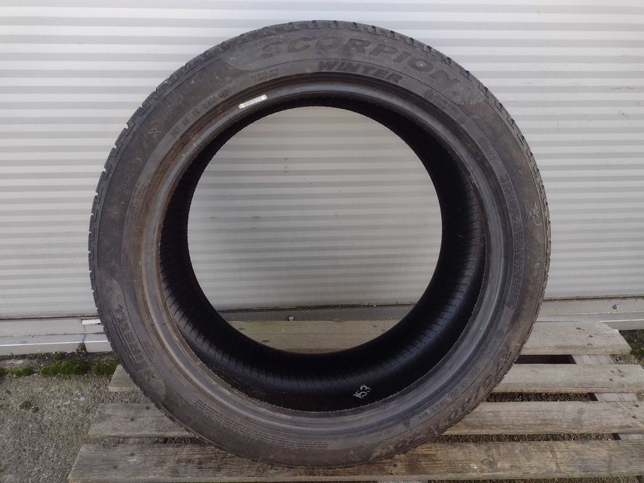 1x Opona Zimowa 275/40/20 Pirelli Scorpion Winter