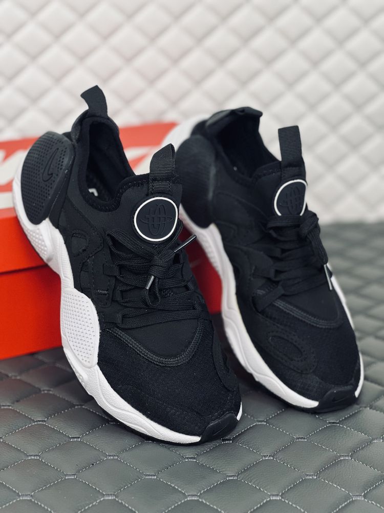 Nike Huarache Edge XT кроссовки Найк Хуарачи черно-белые