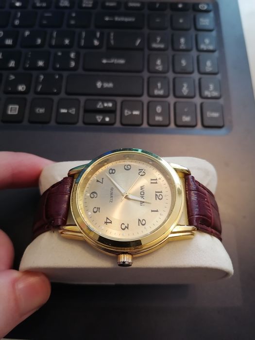 Продам часы наручные