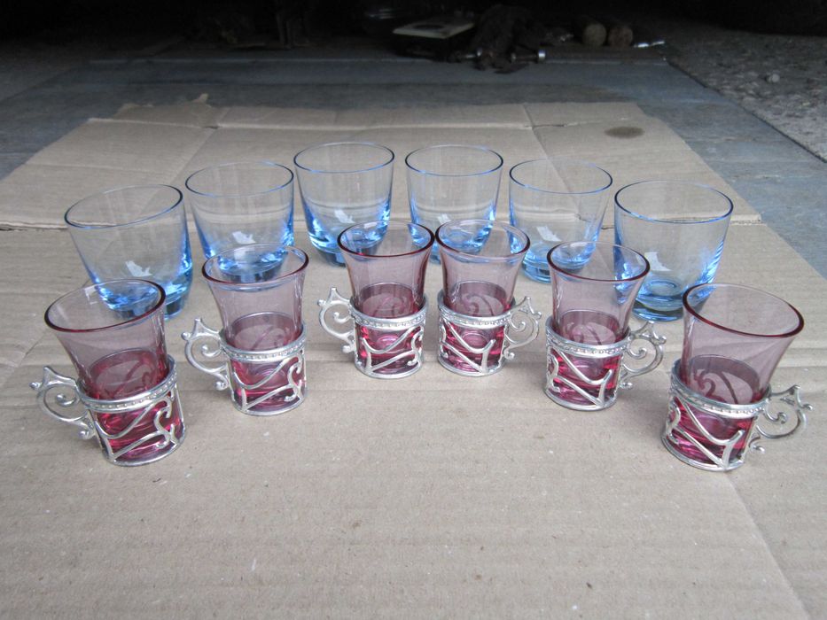 Сувенирный набор стопок в подстаканниках цветное стекло винтаж ссср