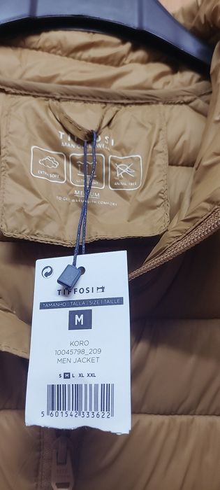 Roupa nova, com etiqueta.