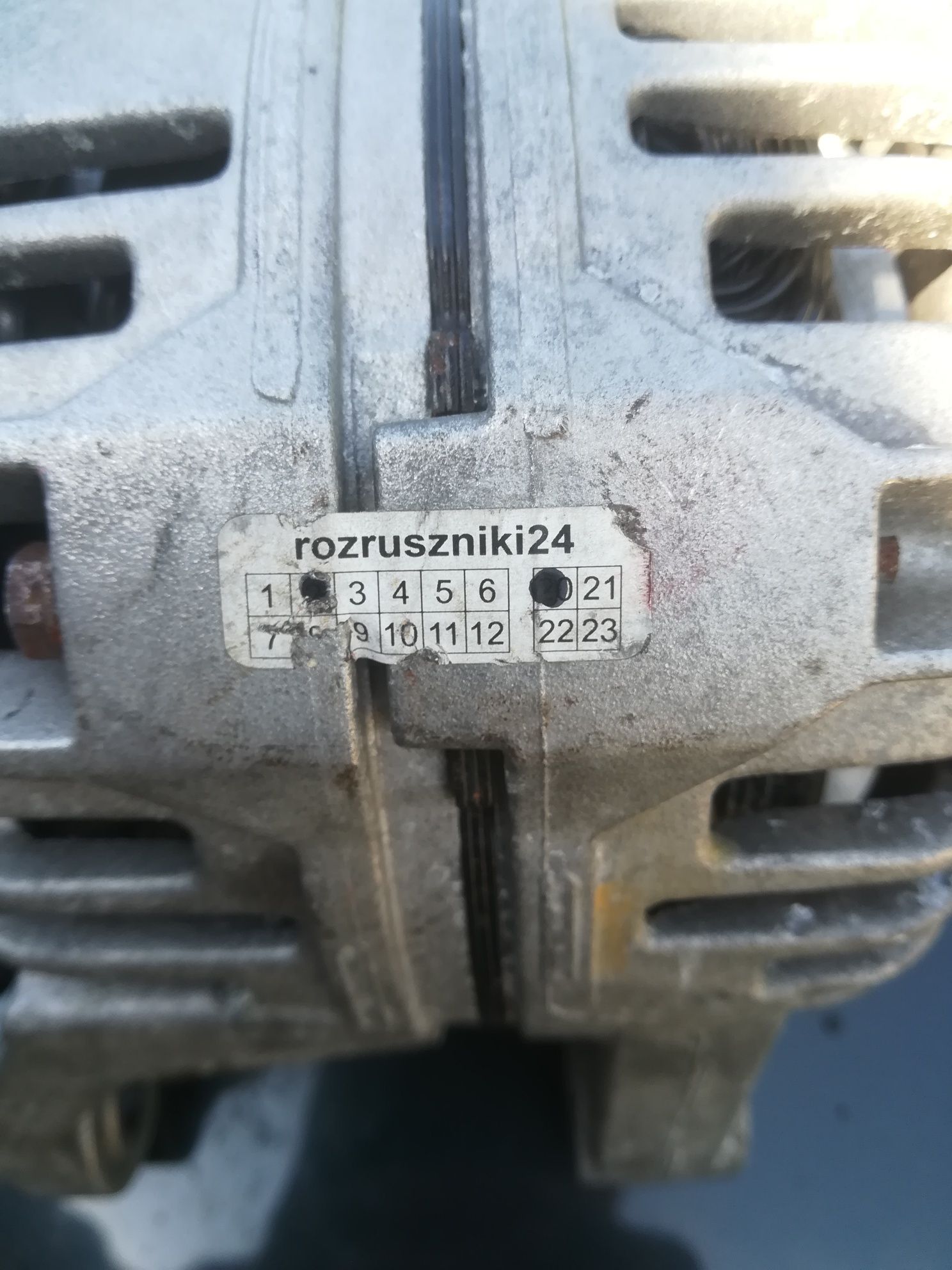 Генератор новий 12 вольт.