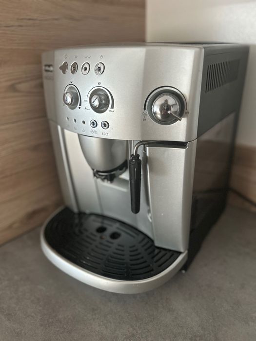 Ekspres ciśnieniowy Delonghi Magnifica