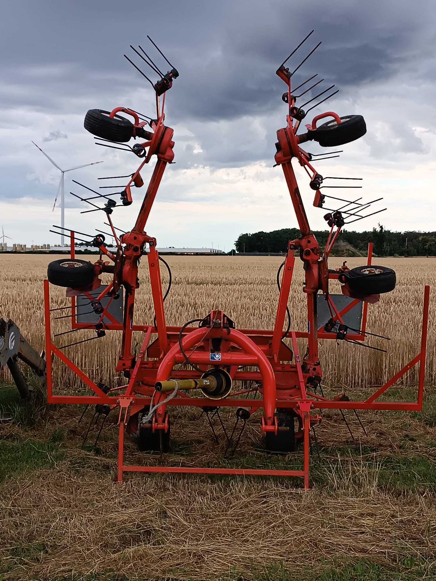 pająk przetrząsacz kuhn GF 6401 MH DigiDrive claas vicon pottinger