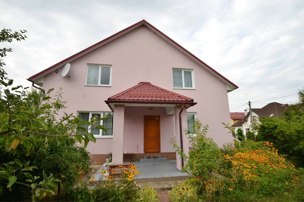 Продаж будинку