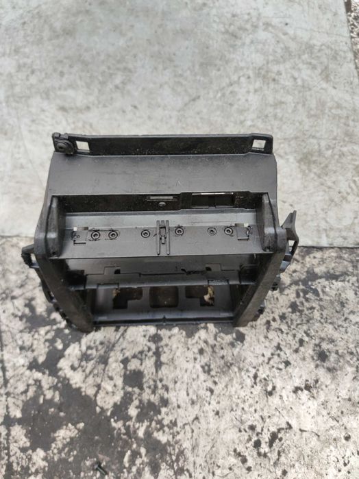 Vw Golf IV Bora Obudowa Radia Konsola Środkowa Kosz Radia