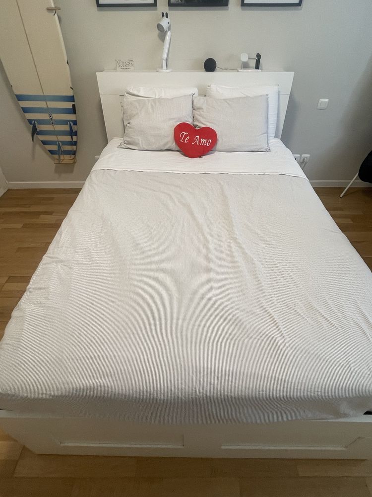 Brimnes Cama 140x200 com arrumação+ cabeceira e colchão