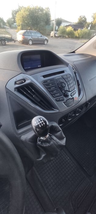 Ford tourneo custom 13