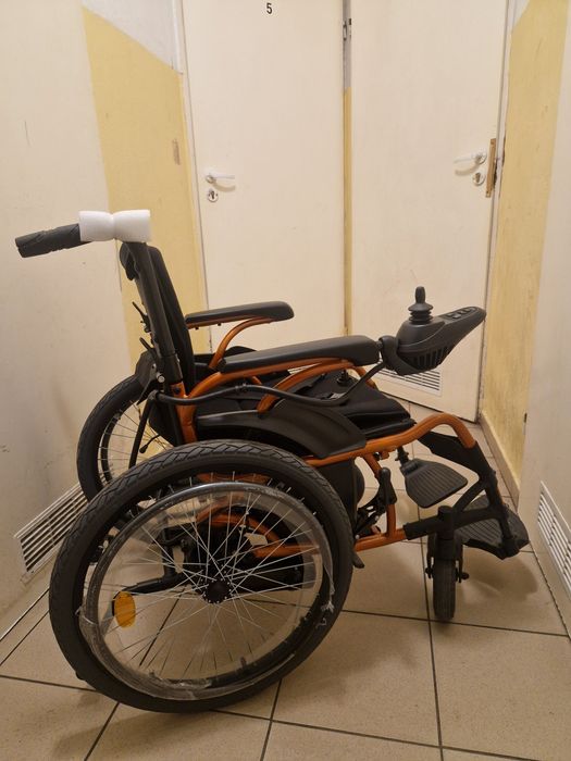 Wózek inwalidzki electric wheelchair d 130all